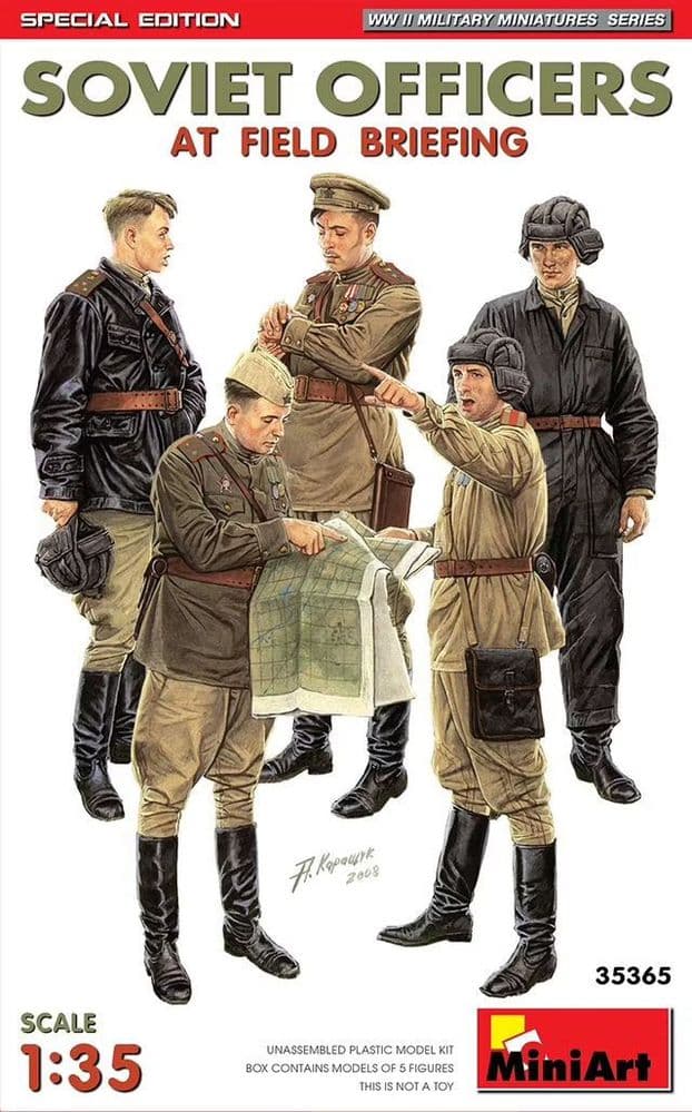 Miniart 1/35 Soviet Officers at Field Briefing - Special Edition # 35365